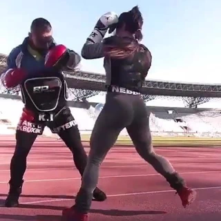 Etli kaba kickboks gri tozluk