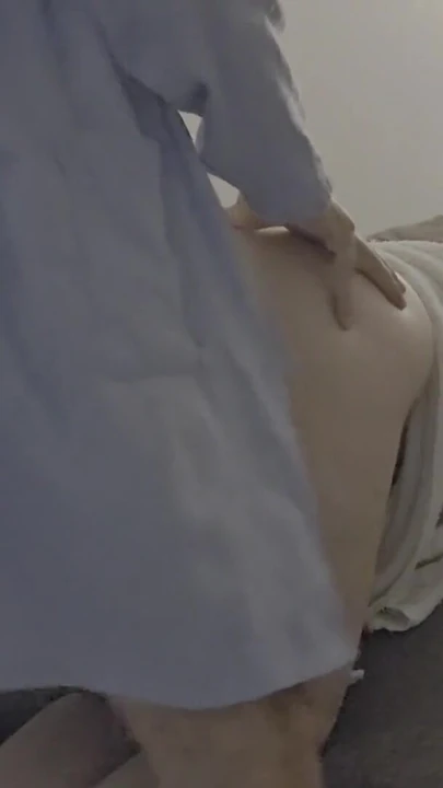 "Kazan tamircisi yalnız kadından kötü" duygusal an