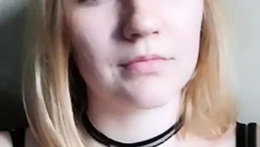 Straitlaced stephanie, büyük göğüs dekoltesi