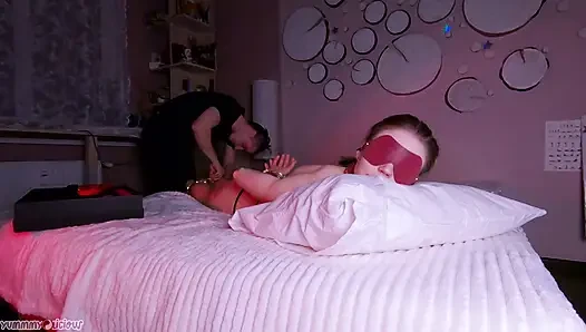 Masaj ve bdsm şaplak atmadan sonra ağzına döl damlıyor
