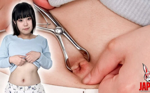 Niko'nun samimi göbek temizleme seansı