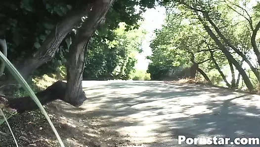 Siyah yarakla sikişen fahişe bayan kayla quinn