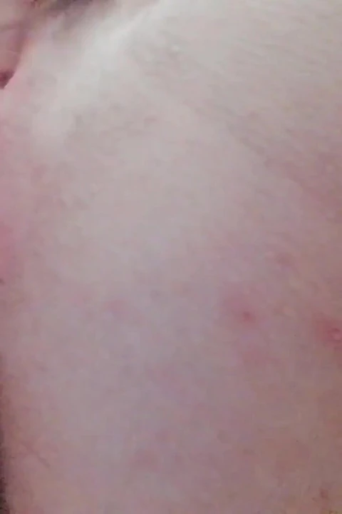 Amcığıma bir sürü tükürük