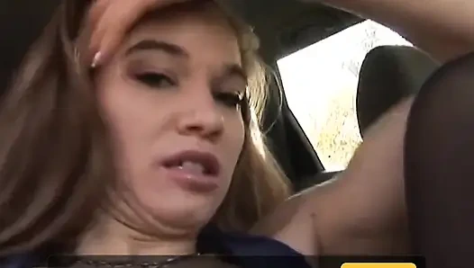 Evli çift yatak odasında amcık yalıyor