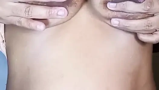 Azgın latin orta yaşlı seksi kadın sana vücudunu gösteriyor