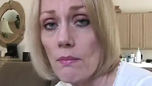 Kötü seksi melanie: döllerini istiyorum!