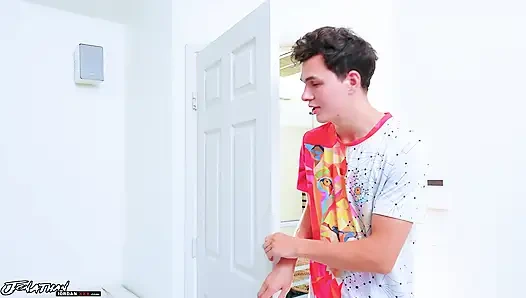 Götünde büyük şeyleri seviyor