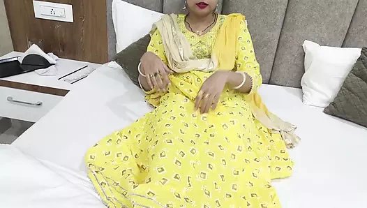 Hintli üvey anne ve üvey oğlu ka najayaz walla pyar bete se chudwa kar aapna yaar liya hintçe edepsiz konuşma saarabhabhi6 ateşli ve