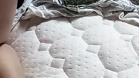 Faslı bir fahişe otelde büyük yaraklı Tunuslu bir adam tarafından sikiliyor