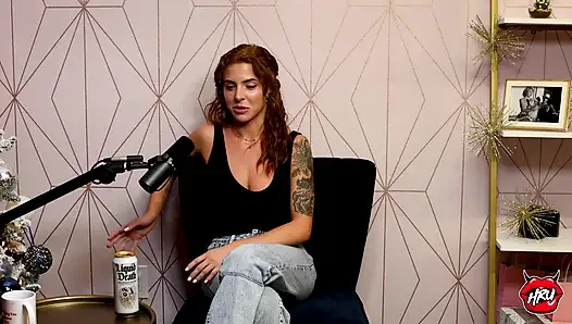 Lumi Ray: spuitende, neukende beroemdheden & 3 uur seks