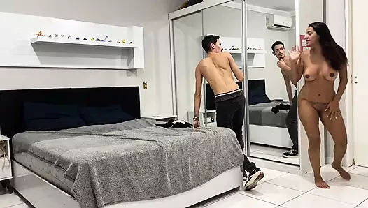 duş alırken sıska tombullara verme fırsatını değerlendirdim