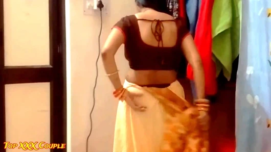 Hamilelik sonrası, kocasıyla ilk kez ağrılı xxx sikişiyor.