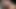 Blonde Schönheit masturbiert im Freien