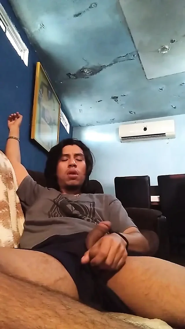 Benimle böyle uyan, onu bana benim gibi çekiyor