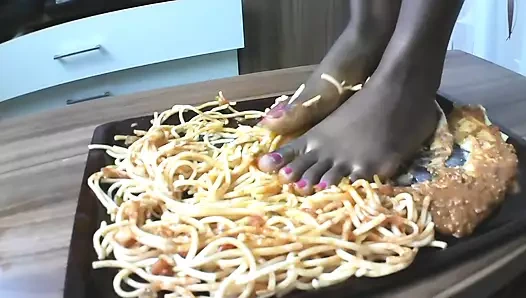 besleme aşağılama kadın egemenliği