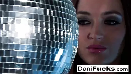Dani daniels mastürbasyon yapıyor