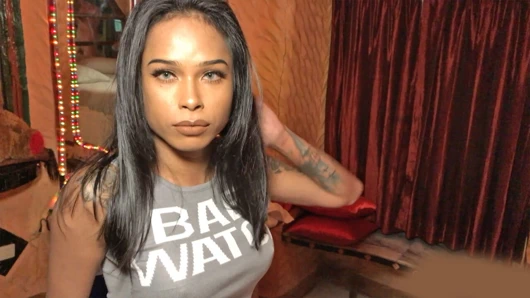 Bu bir oğlan mı yoksa kız mı? Bu yaratığın bu kadar güzel olduğunu söyleyemem