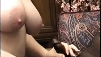 Busty fiona emme ve kahrolası siyah çük