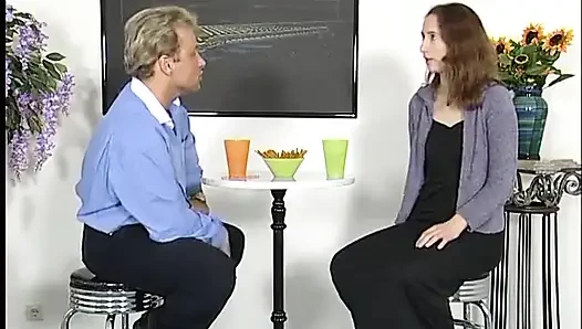 Oyuncu seçmelerinde hatun ıslak amcığıyla oyuncak oluyor