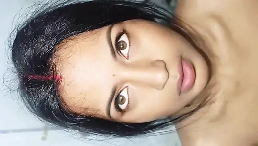 Sezon 134. Banyoda amcığını ve göğüslerini sikiyor