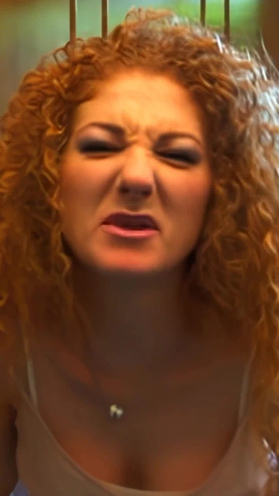 Annie body amına siyah yarak alıyor