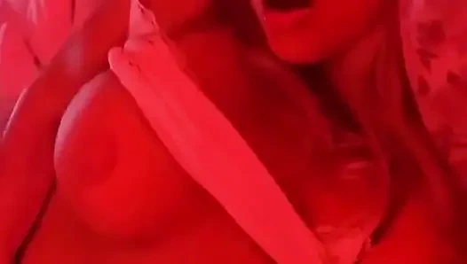 Sence bu pijamalar üvey anne için çok mu seksi?