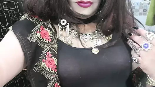 Siyah transparan elbise