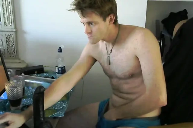 Cam4'te Tek Başına Oyna