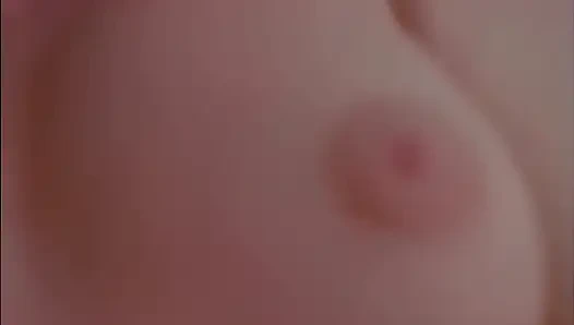 Başka bir penis daha emiyorum