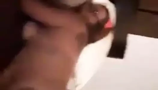 Arkadaşımızın karısı diğer arkadaşımız tarafından sikiliyor