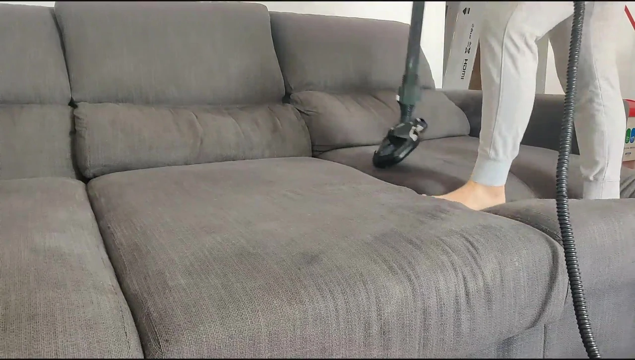 Cuckold, fucking my friend&rsquo;s wife on the sofa, she thought I was her husband