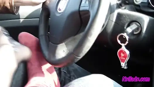 Arabada kocamla oynuyor