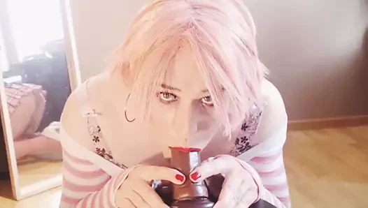 Tina noxx berbat bir siyah yapay penis