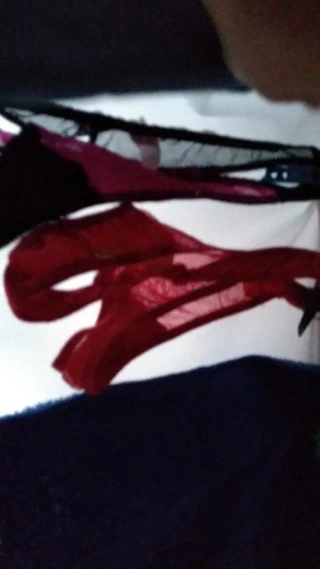 tangas recien lavadas de mi vecina