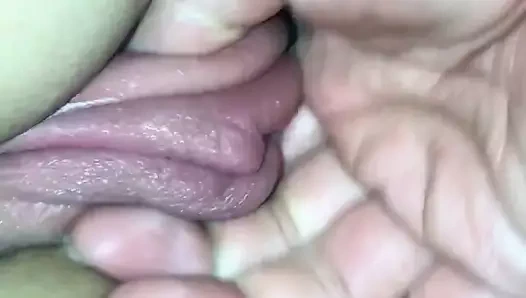 Evli kadının amcığı pompalanıyor