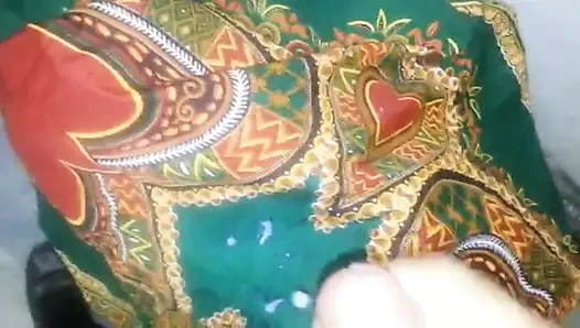 karısının popo lungi üzerinde tekrar Cum