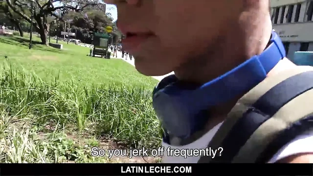 Latinleche - kabarcık popo latin sporcu horoz emmek için para alıyor