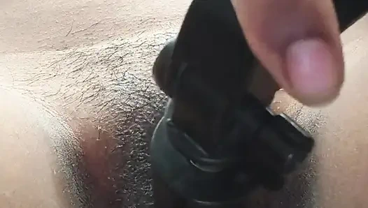 Hintli kız selfie çubuğuyla amını sikiyor