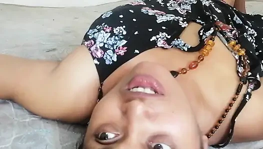 Ben evde yalnızken Sri Lankalı gerçek desi üvey annem kocası çalışıyor