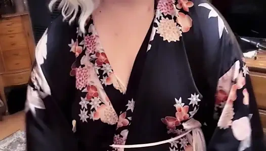 Yeni üvey annenle sevişmeden duramıyorum