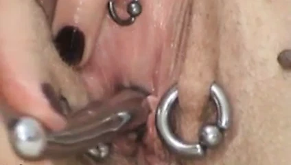 Peehole lanet ile dev sesler ve fışkırtma