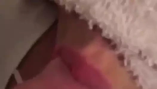 Samantha İsviçre kaltak