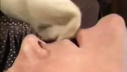 Tanrıça ilahi uzun ayak tırnaklarına ibadet