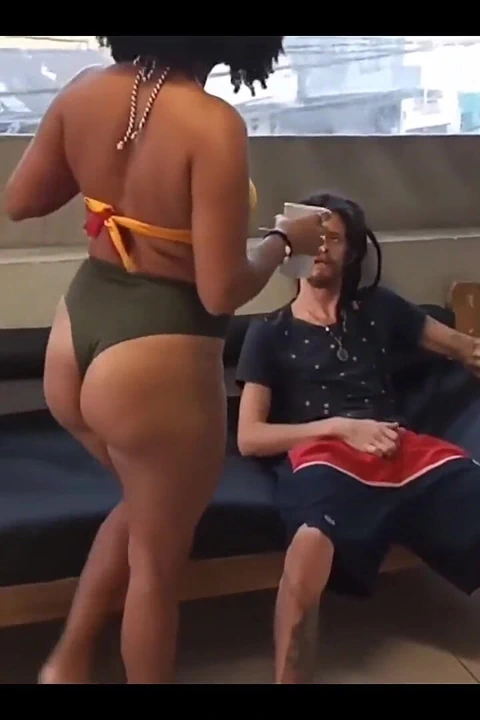 Sokaktaki erkekler için canlı sikiş