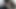 Hintli bir kız saçlarını çıplak taraklıyor, sonra saçlarını tararken asmr videosu çekiyor, sonra yakın çekim gösteriyor ve asmr yapıyor
