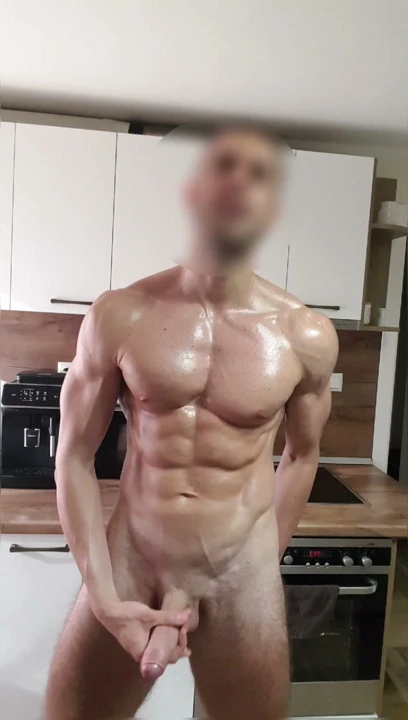 Wanna submit to a 6'7" Dom?