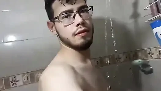 Kız arkadaşım götümü emiyor ve geliyorum