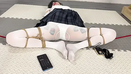 Jk white silk ve elektrik şoku doruk noktası
