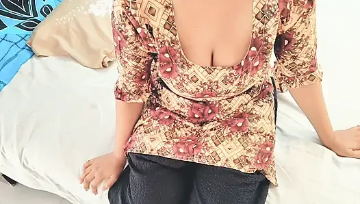 Dirty Indian couple ignites fiery blowjob clash