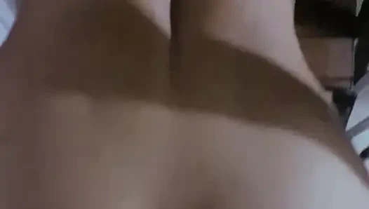 Beni karanlıkta bile sikiyor